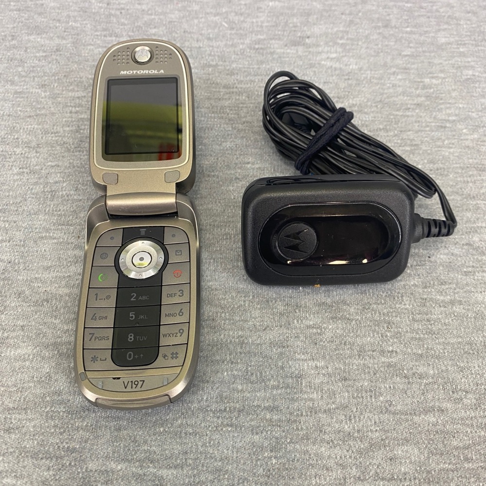 Vintage Motorola V197 Flip Phone Black Silver Cellular Mobile Retro Tech